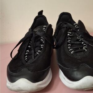 Nike Black and White Sneakers